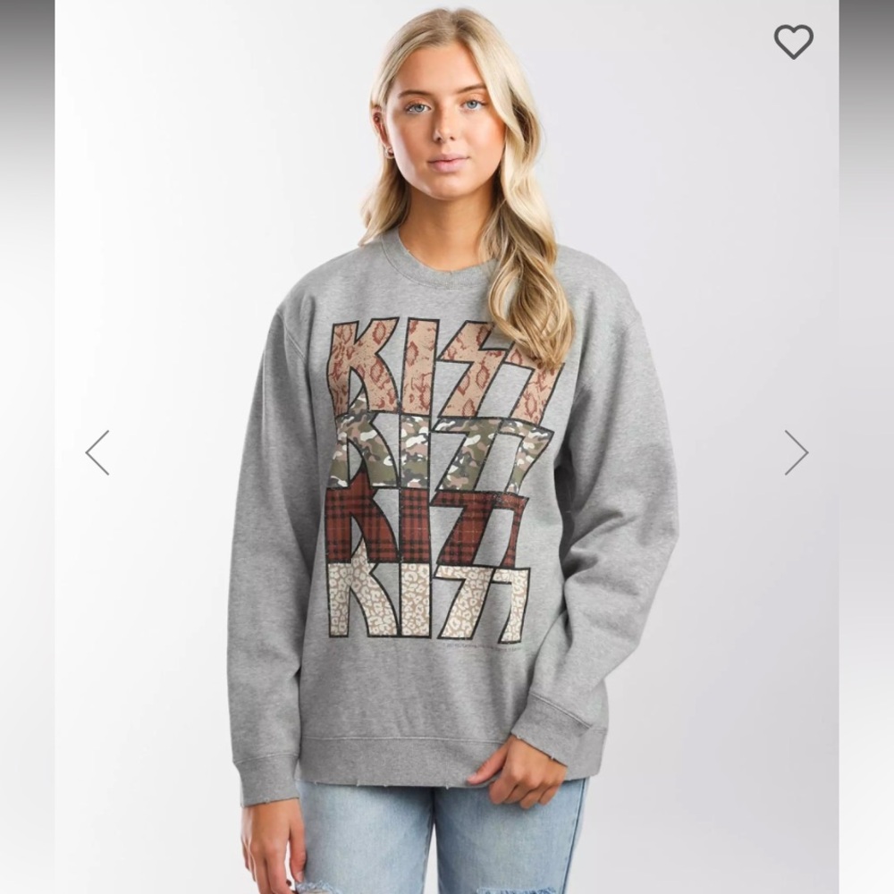 The vinyl icons kiss pullover graphic Sweatshirt M